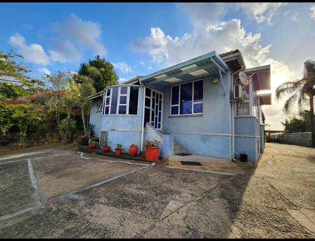 4 BEDROOM HOUSE FOR SALE IN WESTRIDGE